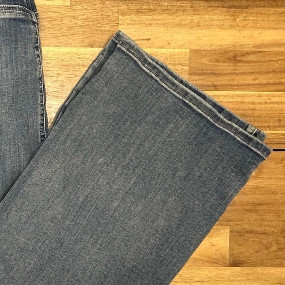 NYDJ Curve Shaper Marilyn Straight Leg Stretch Shapewear Jeans Medium Blue Sz 28